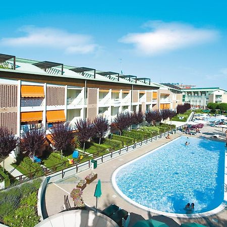ビビオーネResidenza Le Acacieアパートメント エクステリア 写真