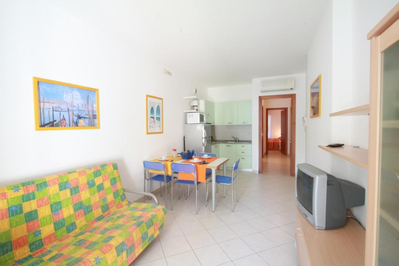 ビビオーネResidenza Le Acacieアパートメント エクステリア 写真